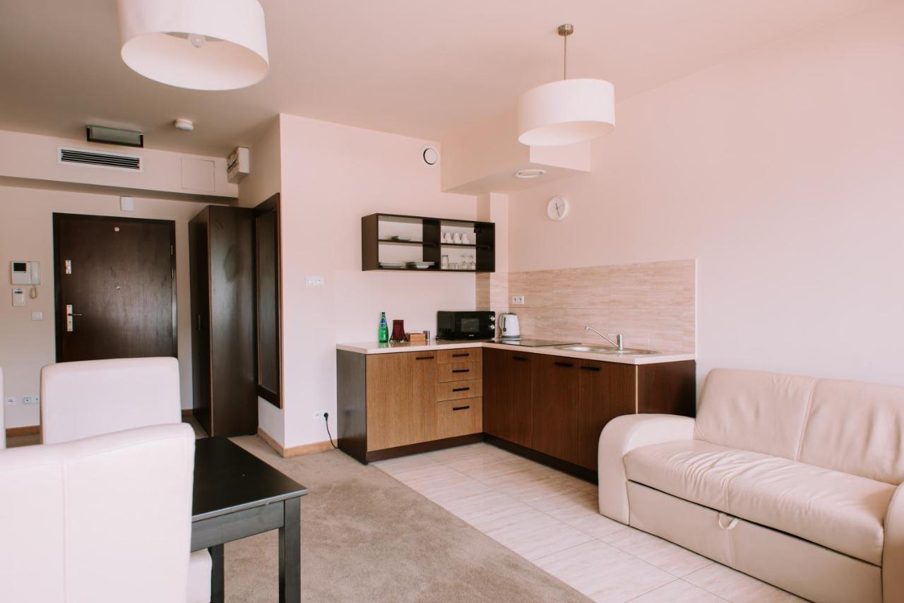 One-Bedroom Apartment,1155146451:JPEG